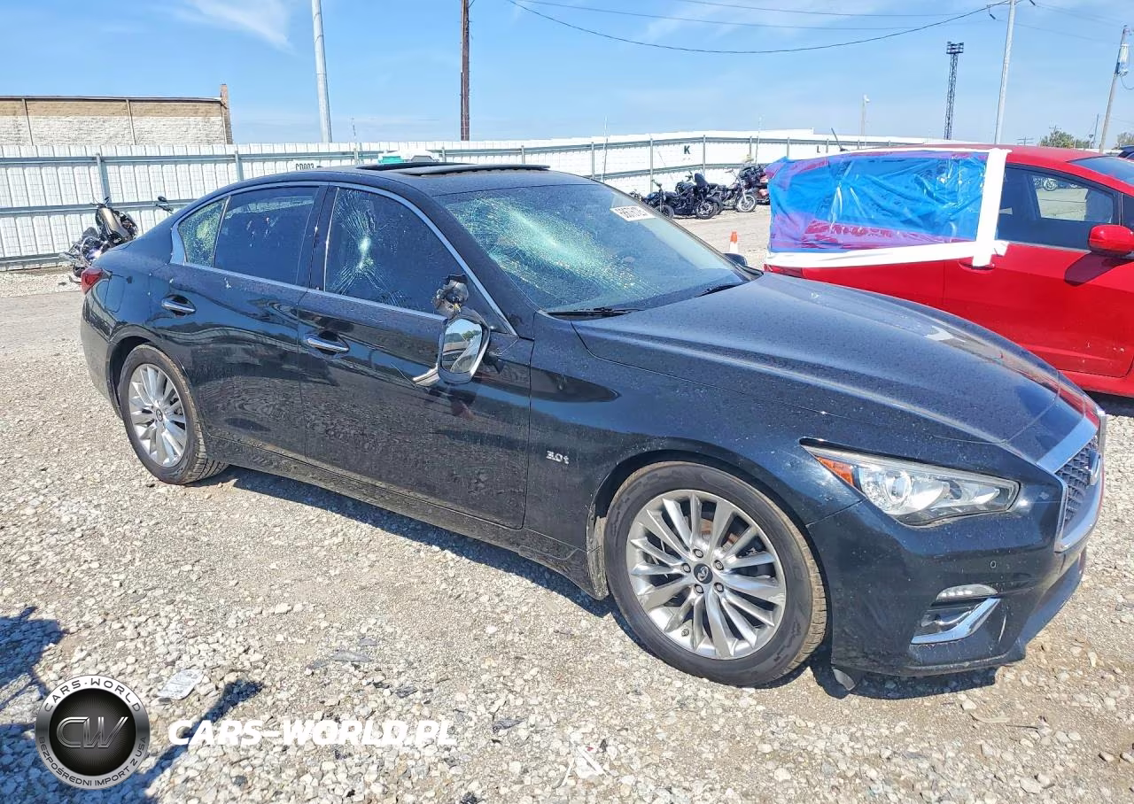 2019 Infiniti Q50 3.0T Luxe VIN:JN1EV7AR4KM556856 - 4