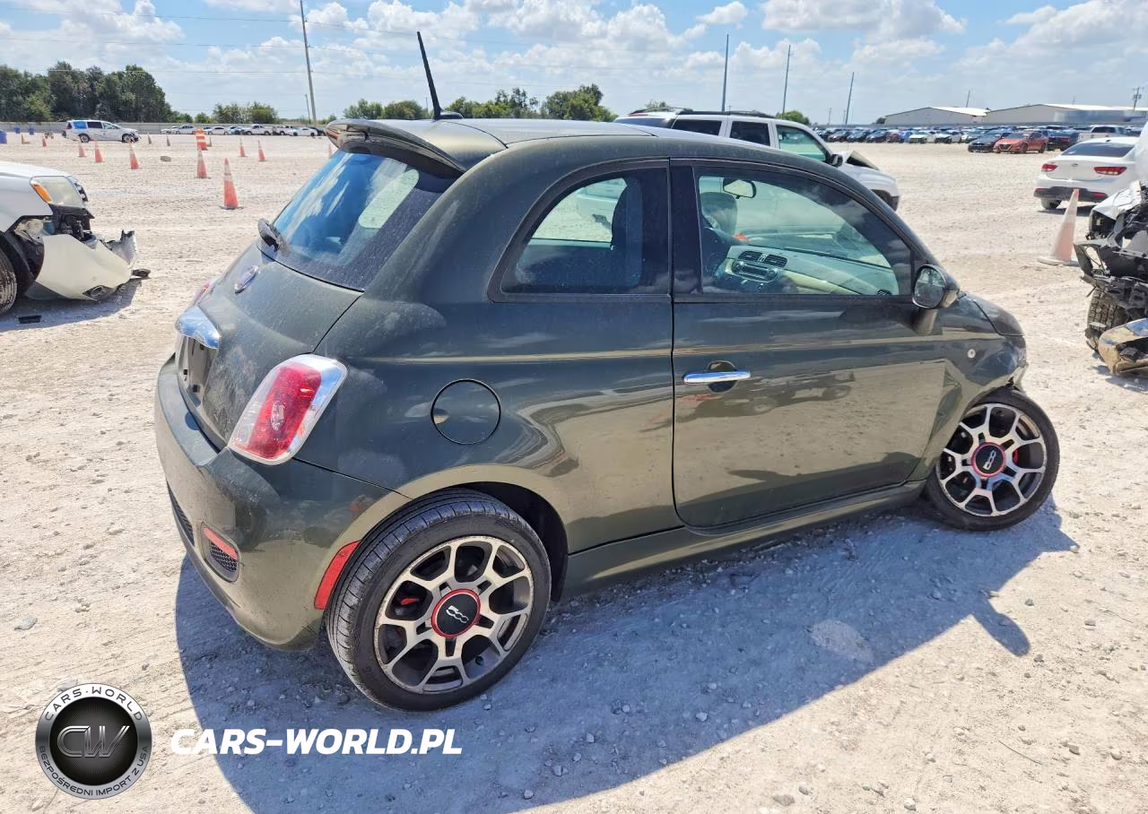 2015 Fiat 500 Sport VIN:3C3CFFBR6FT561975 - 3