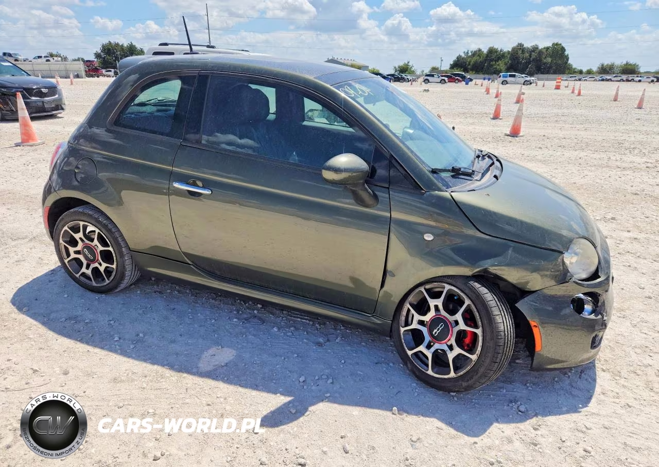 2015 Fiat 500 Sport VIN:3C3CFFBR6FT561975 - 4