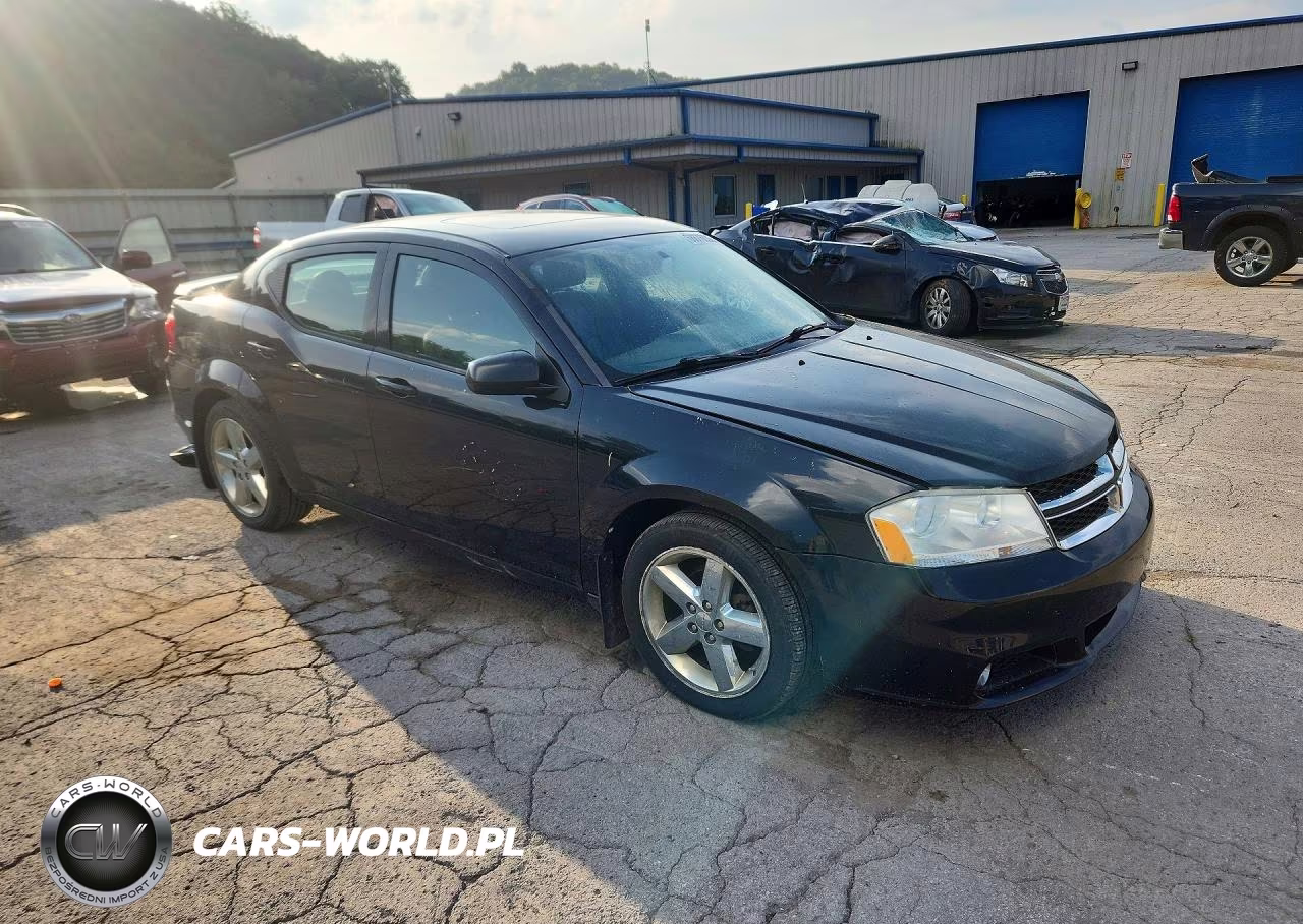 2011 Dodge Avenger Lux VIN:1B3BD2FG0BN524091 - 4