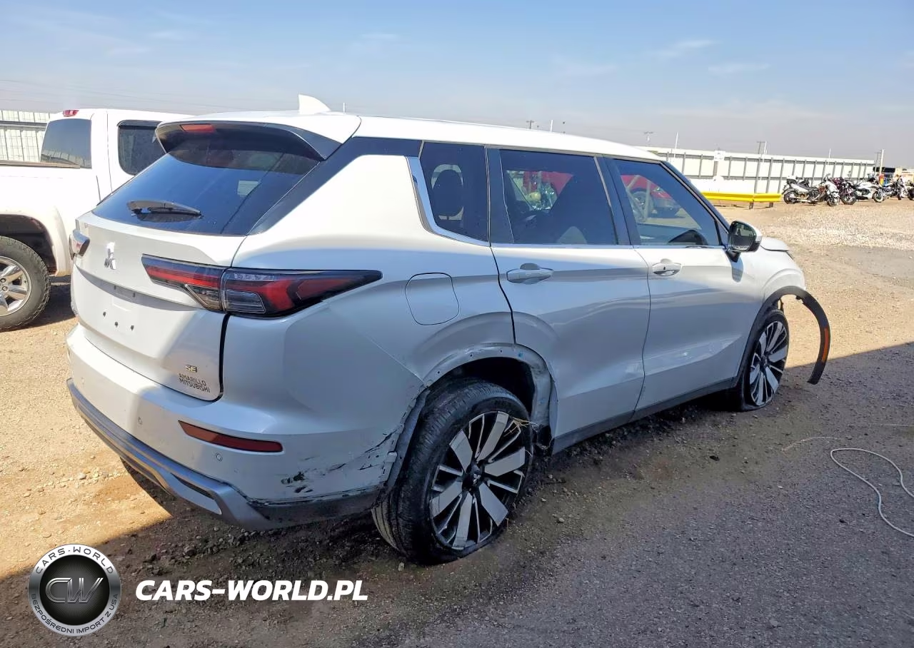 2025 Mitsubishi Outlander Se VIN:JA4J3VA83SZ053927 - 3