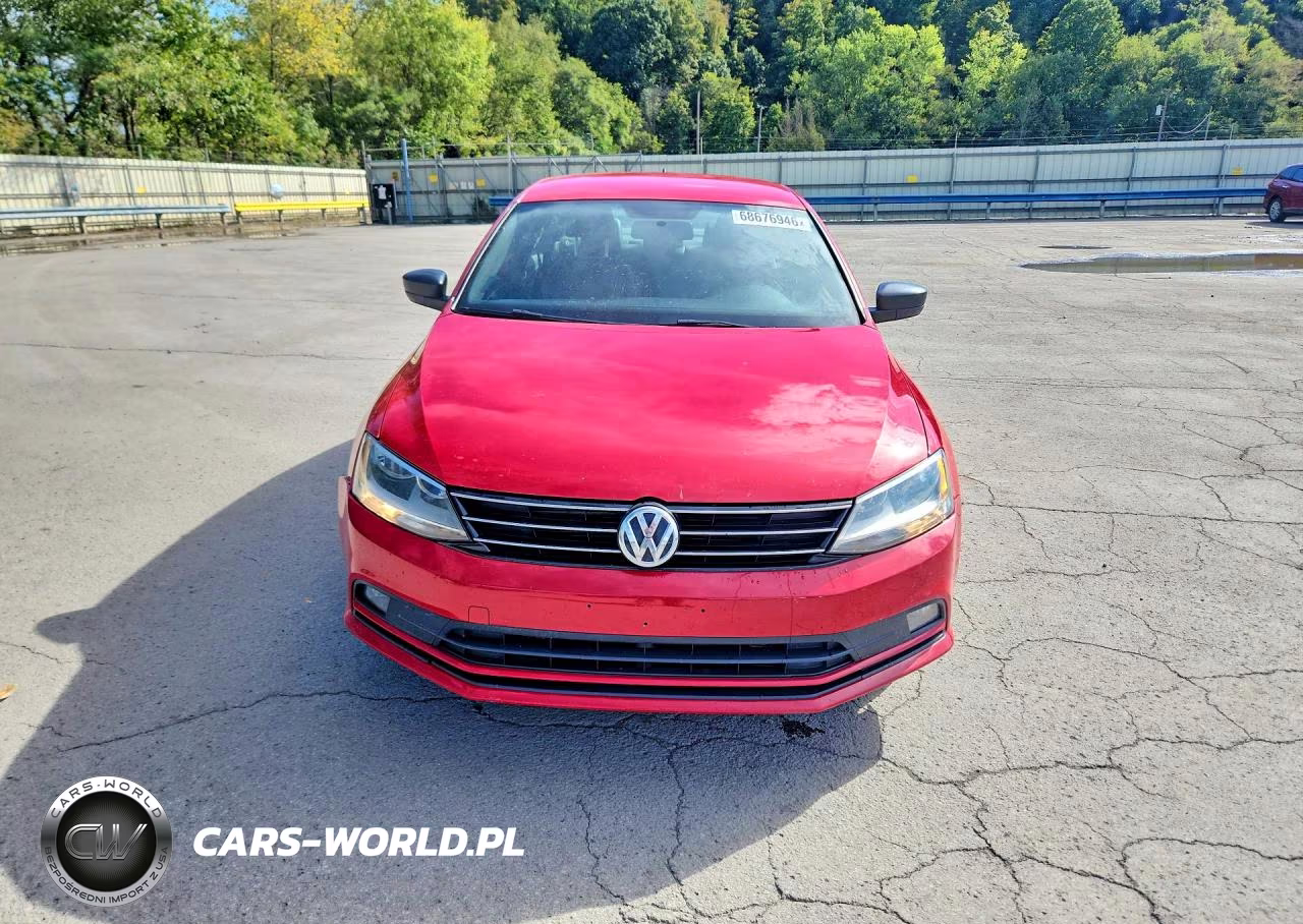 2016 Volkswagen Jetta Sport VIN:3VWD17AJ3GM270505 - 5