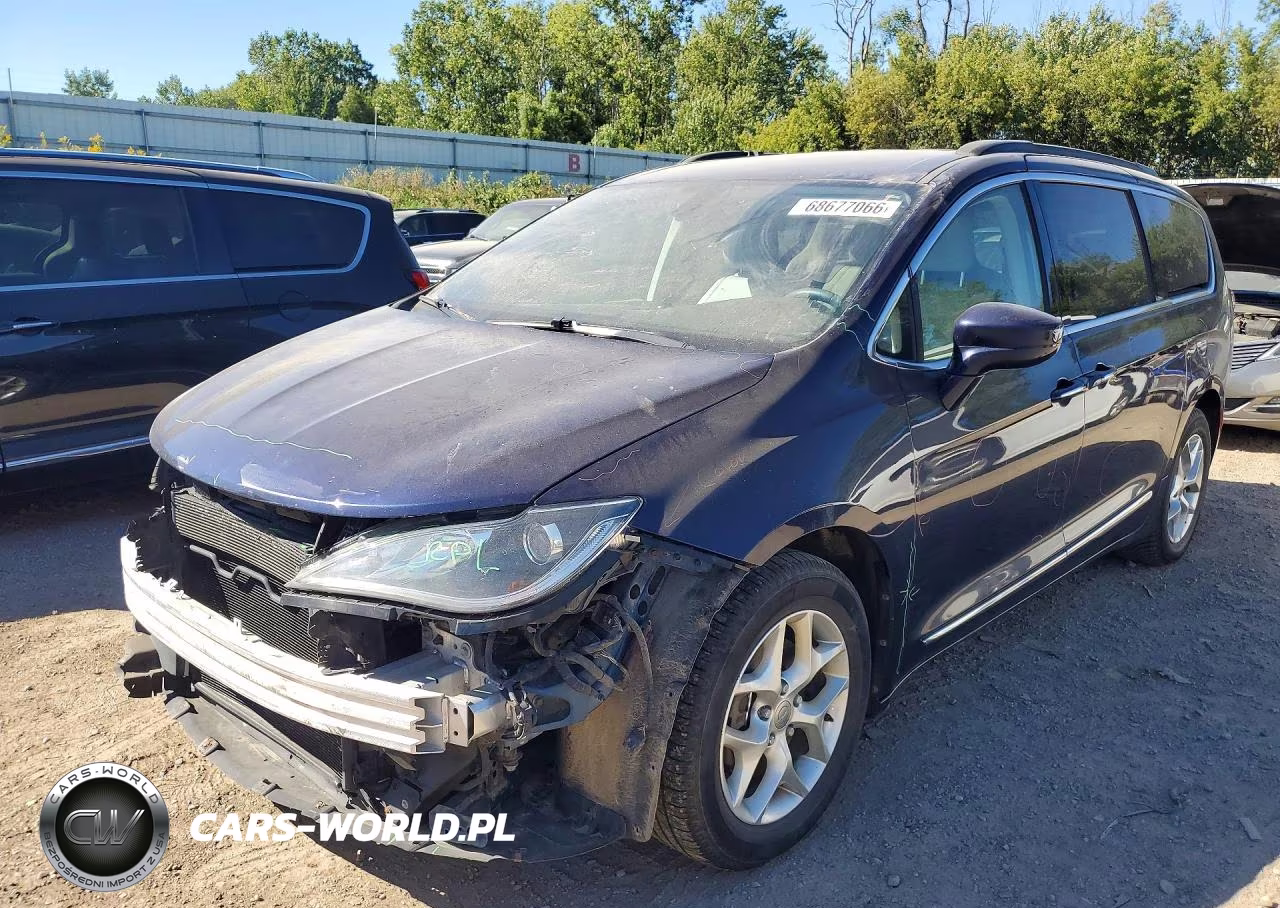 2017 Chrysler Pacifica Touring L