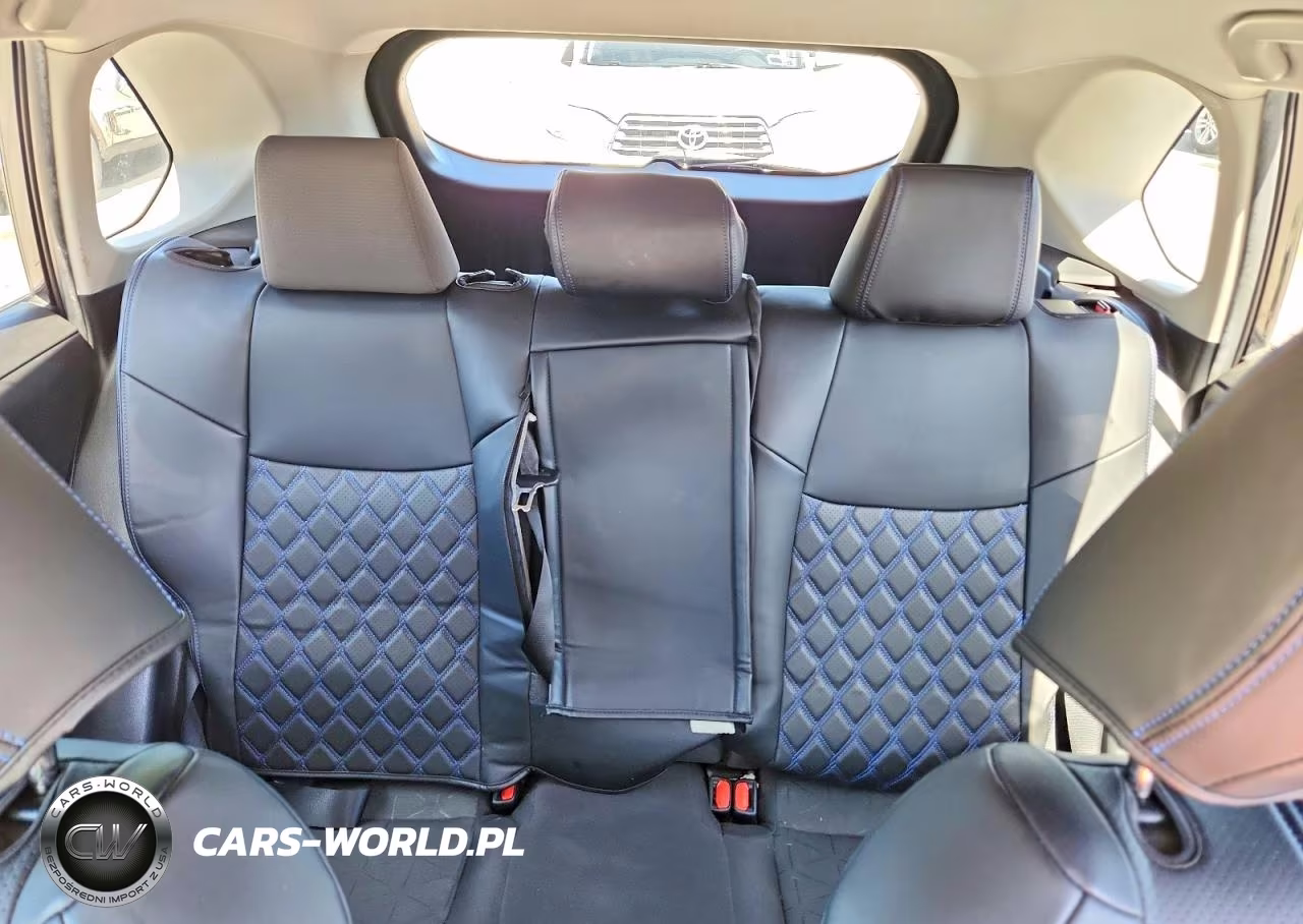 2020 Toyota Rav4 Xle VIN:2T3P1RFV5LC081873 - 10
