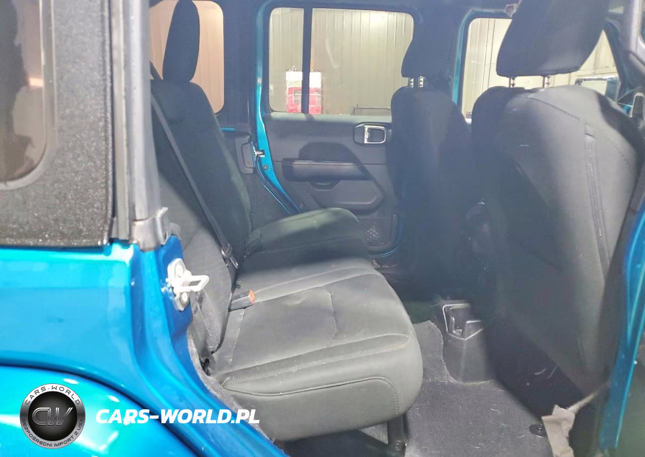 2020 Jeep Wrangler Unlimited Sahara VIN:1C4HJXEG9LW333524 - 11