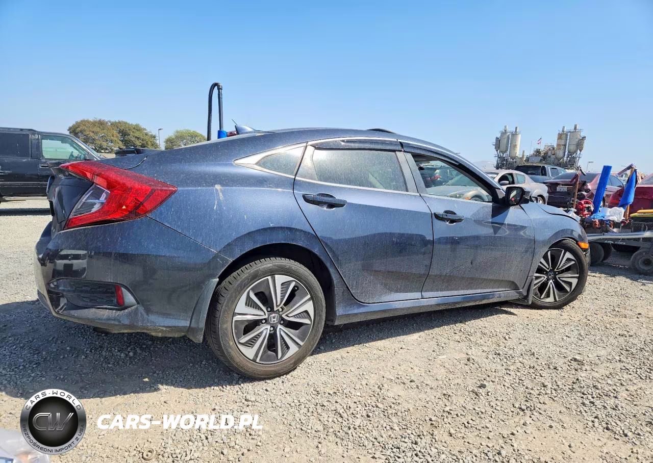 2018 Honda Civic Ex VIN:JHMFC1F39JX000689 - 3