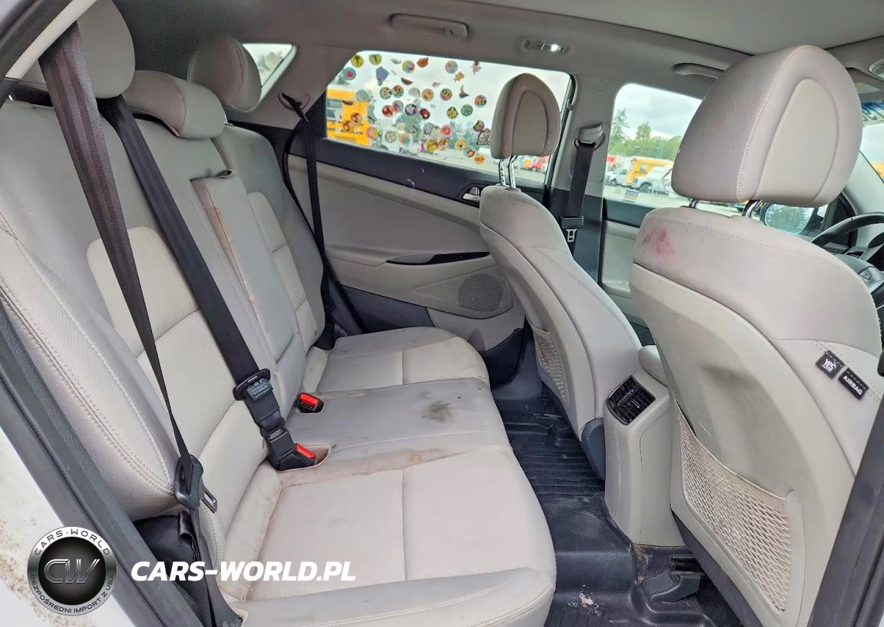 2018 Hyundai Tucson Value VIN:KM8J3CA29JU791888 - 11