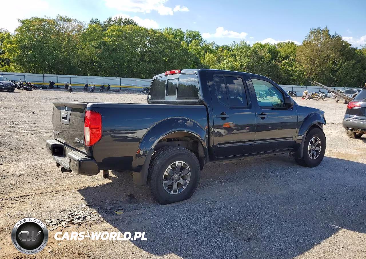 2018 Nissan Frontier Pro-4X VIN:1N6AD0EV8JN721987 - 3