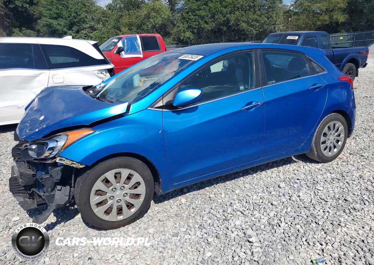 2017 Hyundai Elantra Gt Base – zdjęcie 1 z 13