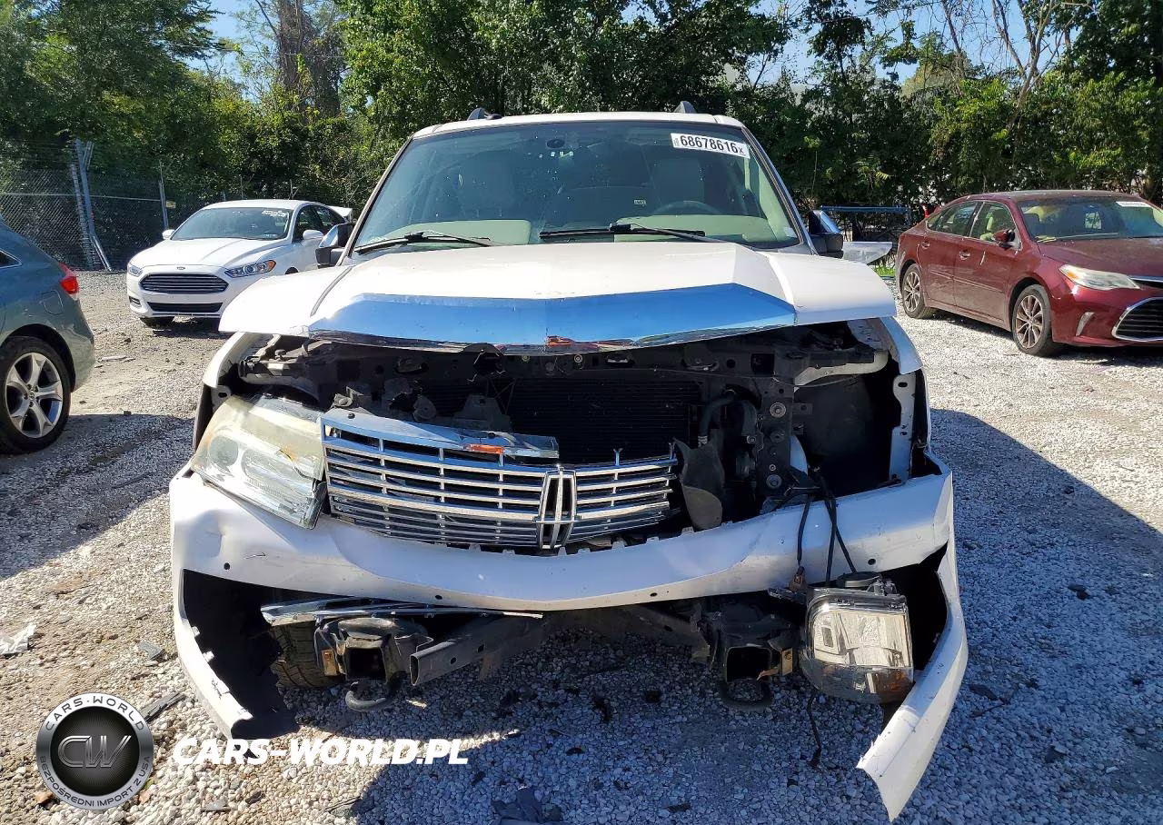 2010 Lincoln Navigator VIN:5LMJJ2J58AEJ09049 - 5