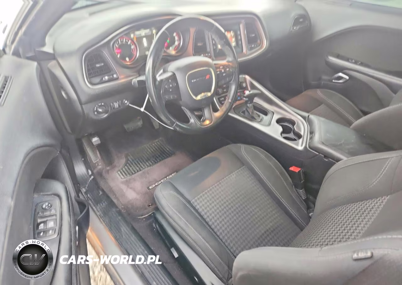 2017 Dodge Challenger Sxt VIN:2C3CDZAG2HH568425 - 8