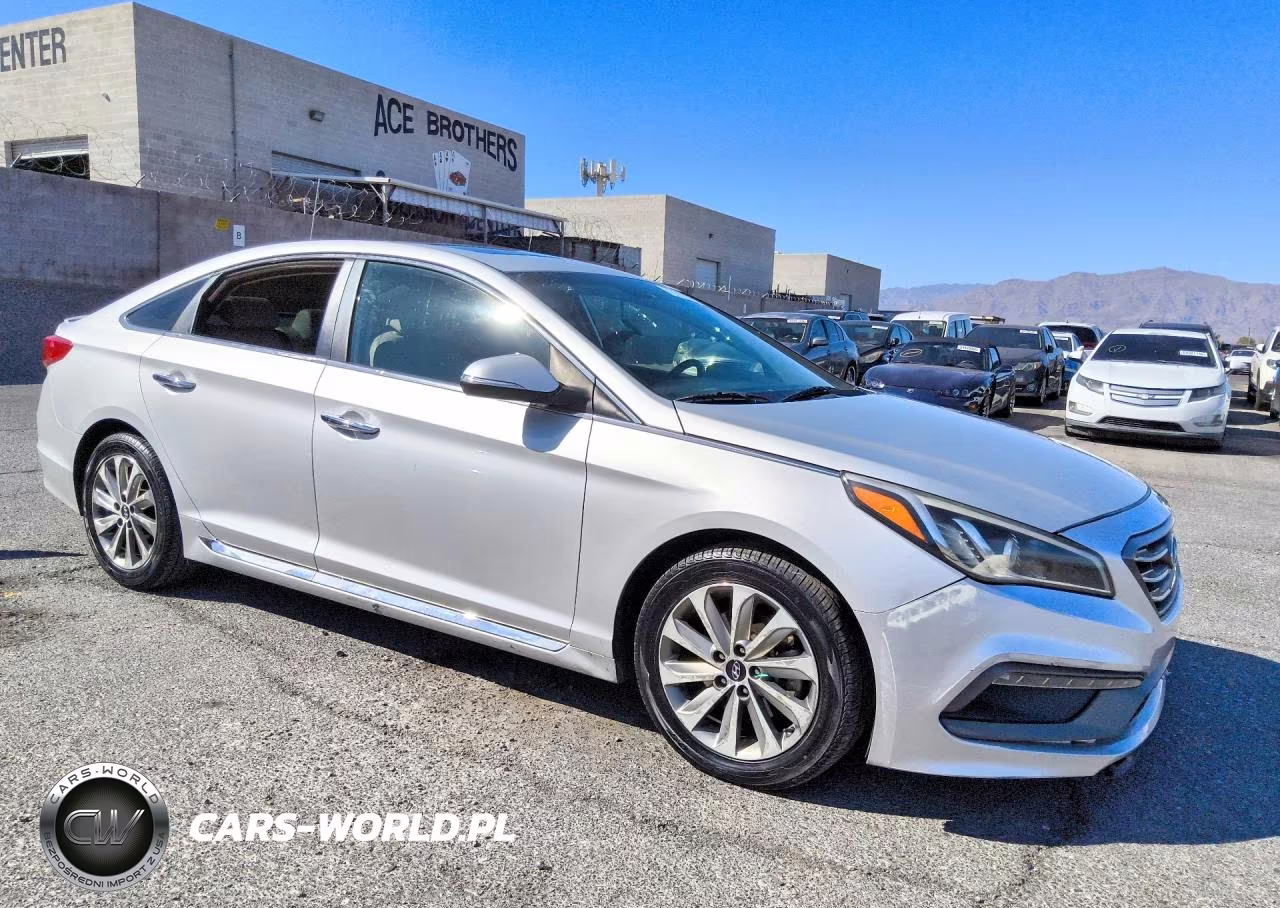 2017 Hyundai Sonata Sport VIN:5NPE34AF1HH449807 - 4