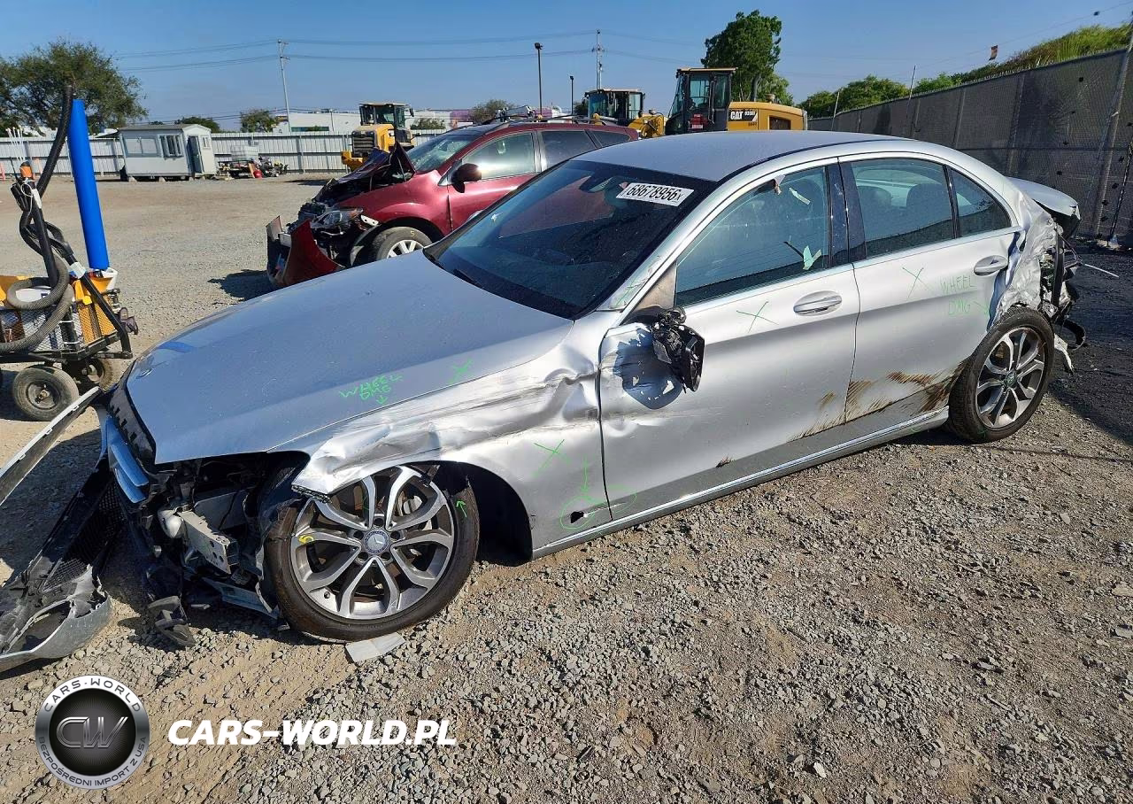 2015 Mercedes-Benz C 300