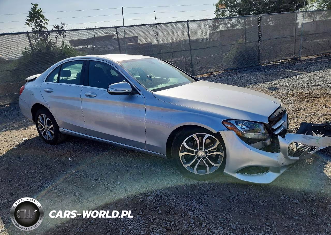 2015 Mercedes-Benz C 300 VIN:55SWF4JB4FU066186 - 4