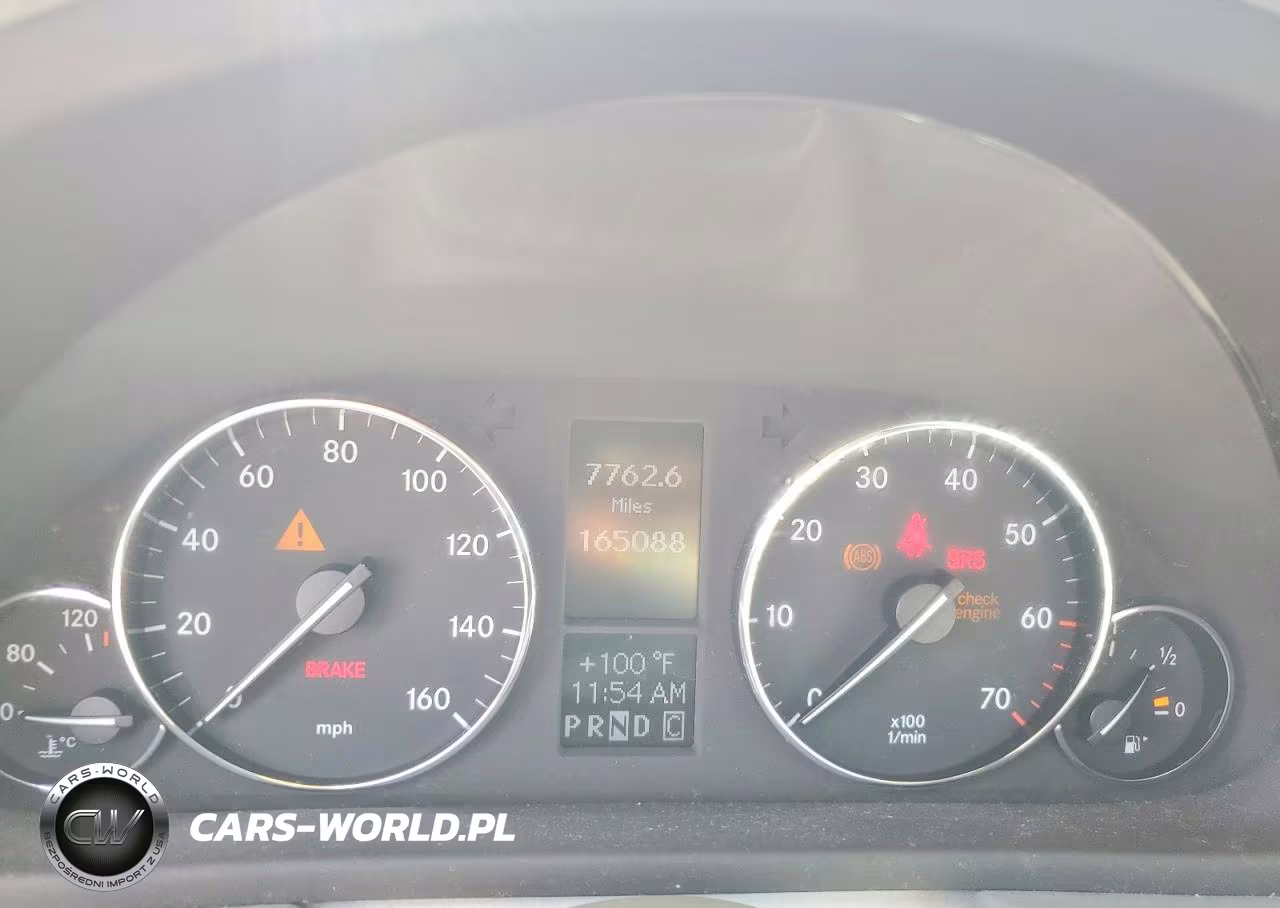 2005 Mercedes-Benz C 230K Sport Sedan VIN:WDBRF40J15F619022 - 9