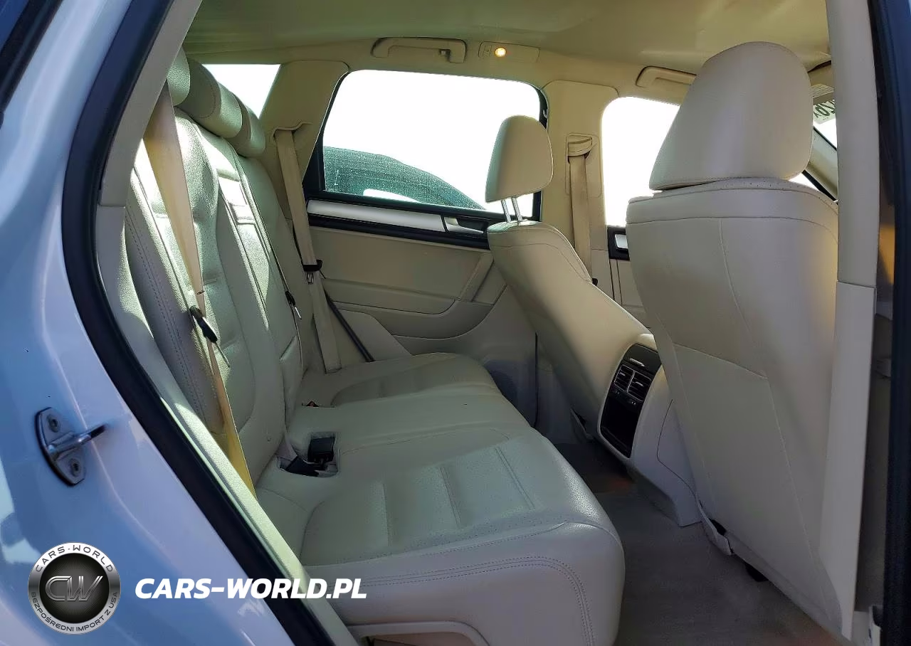 2014 Volkswagen Touareg V6 Tdi VIN:WVGEP9BP1ED007101 - 11