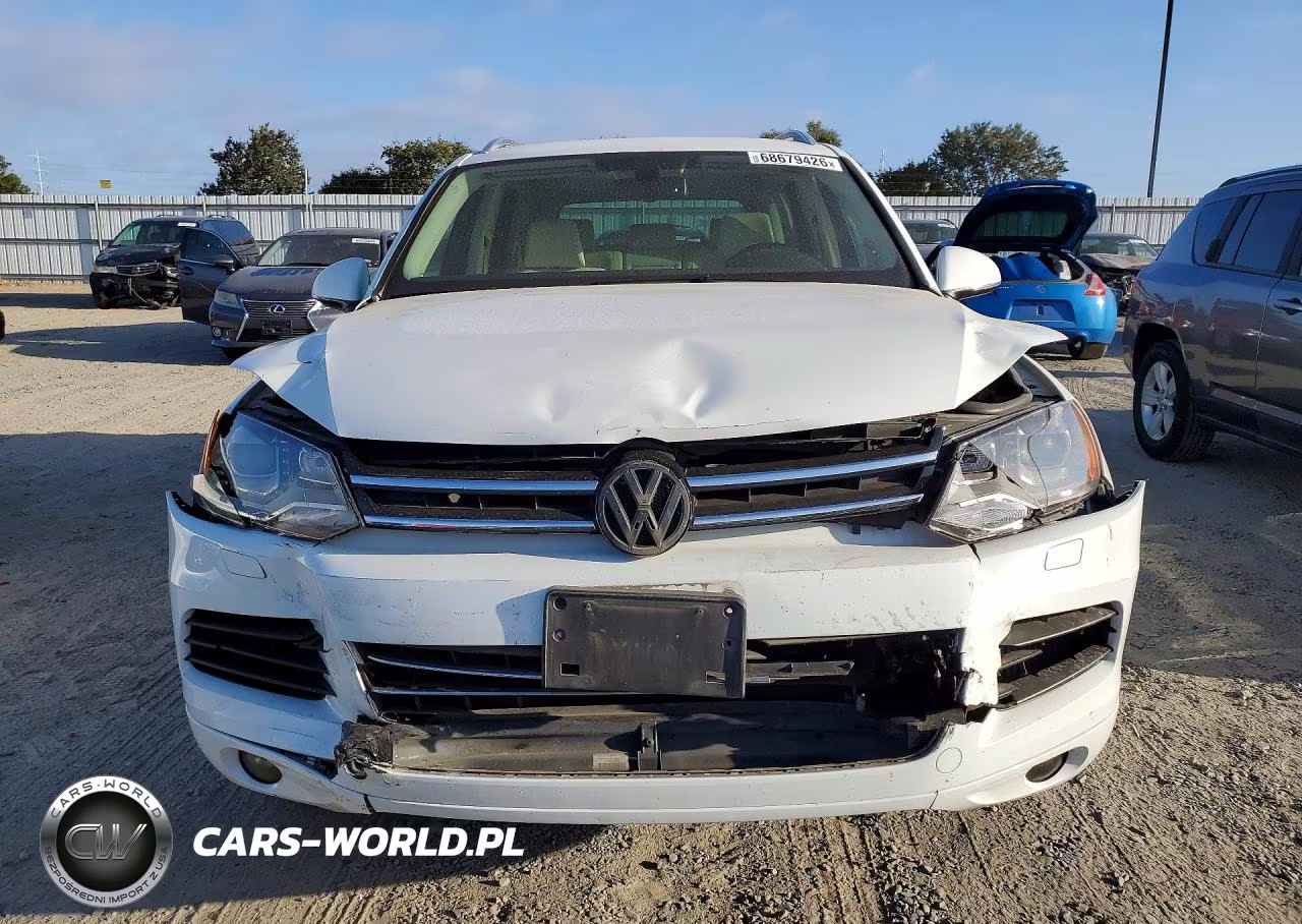 2014 Volkswagen Touareg V6 Tdi VIN:WVGEP9BP1ED007101 - 5