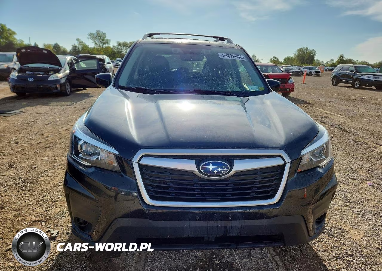 2019 Subaru Forester Premium VIN:JF2SKAGC0KH455218 - 5