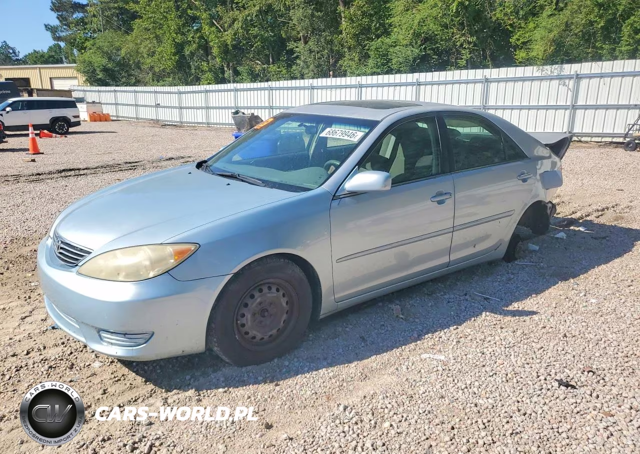 2005 Toyota Camry Le