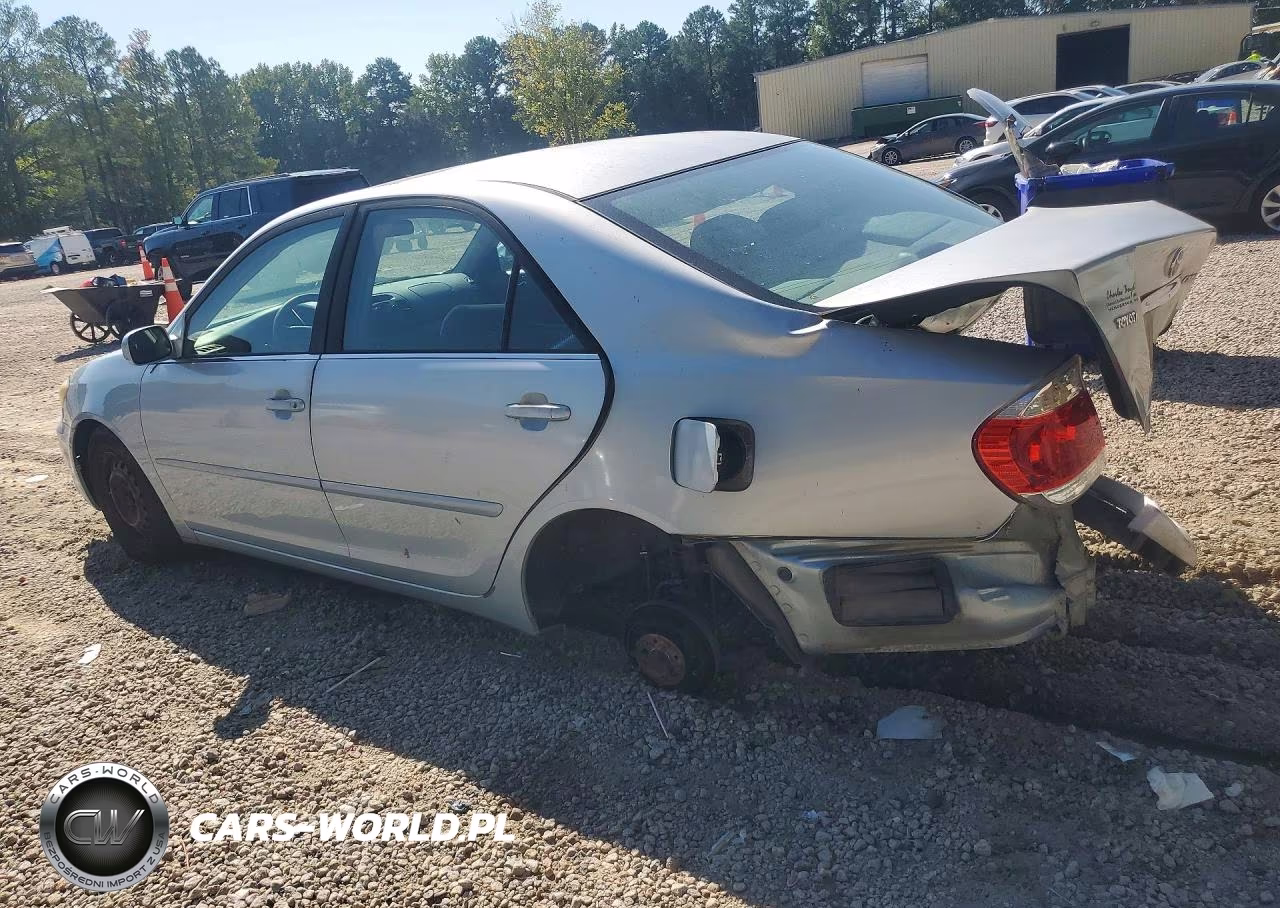 2005 Toyota Camry Le VIN:JTDBE32K153033086 - 2