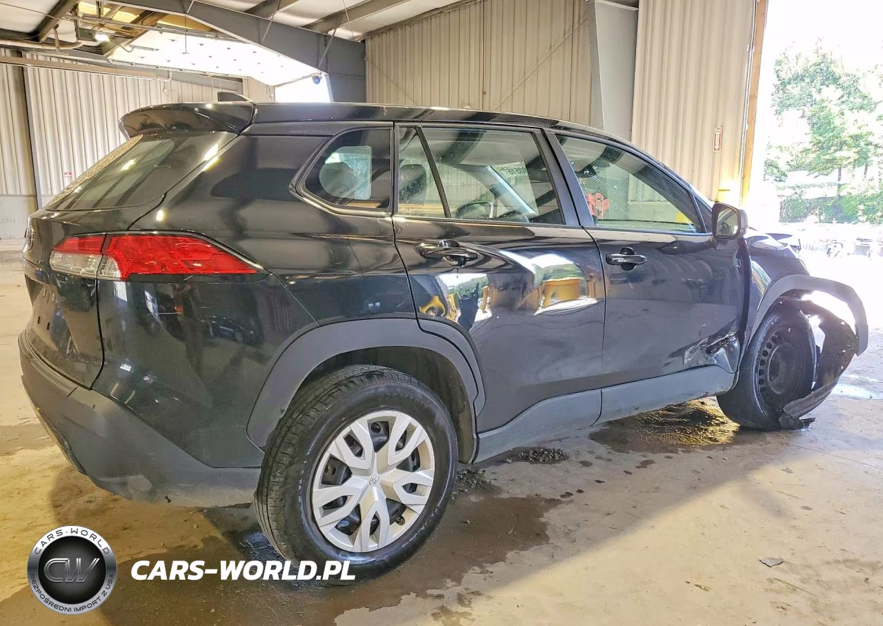 2025 Toyota Corolla Cross L VIN:7MUAAAAG9SV142694 - 3