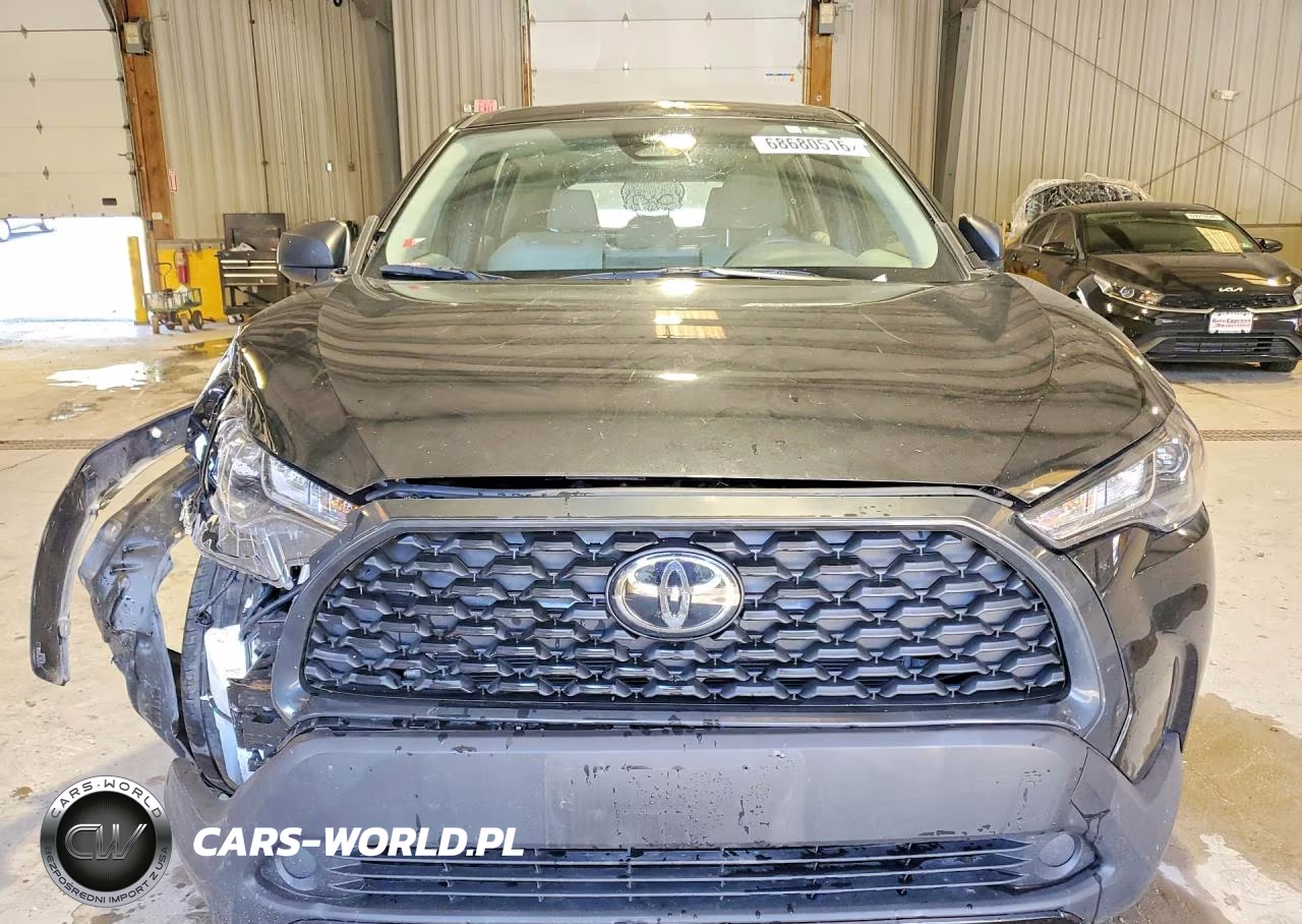 2025 Toyota Corolla Cross L VIN:7MUAAAAG9SV142694 - 5