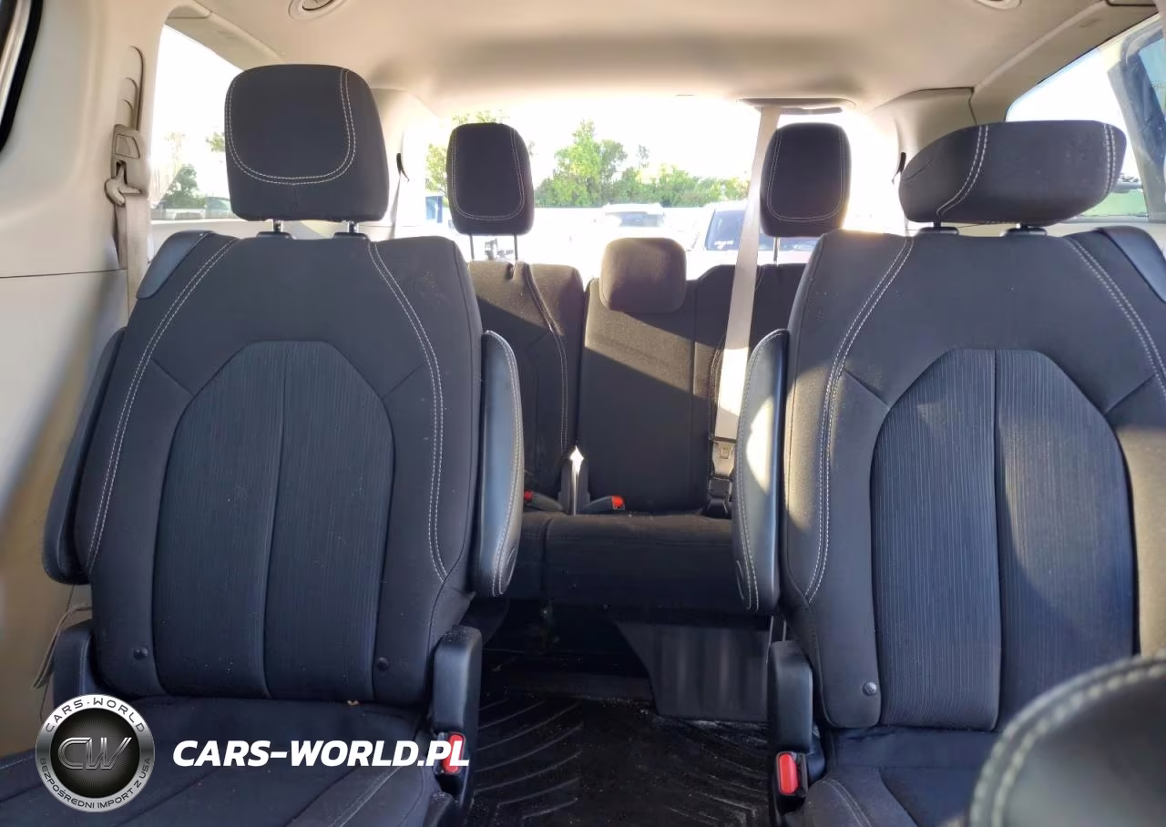 2023 Chrysler Voyager Lx VIN:2C4RC1CG6PR525691 - 10