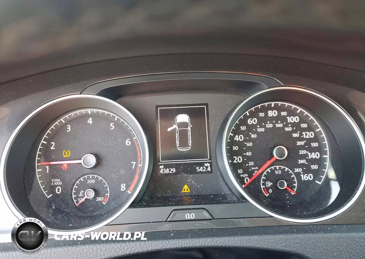 2019 Volkswagen Golf Sportwagen S VIN:3VWY57AU5KM503793 - 9
