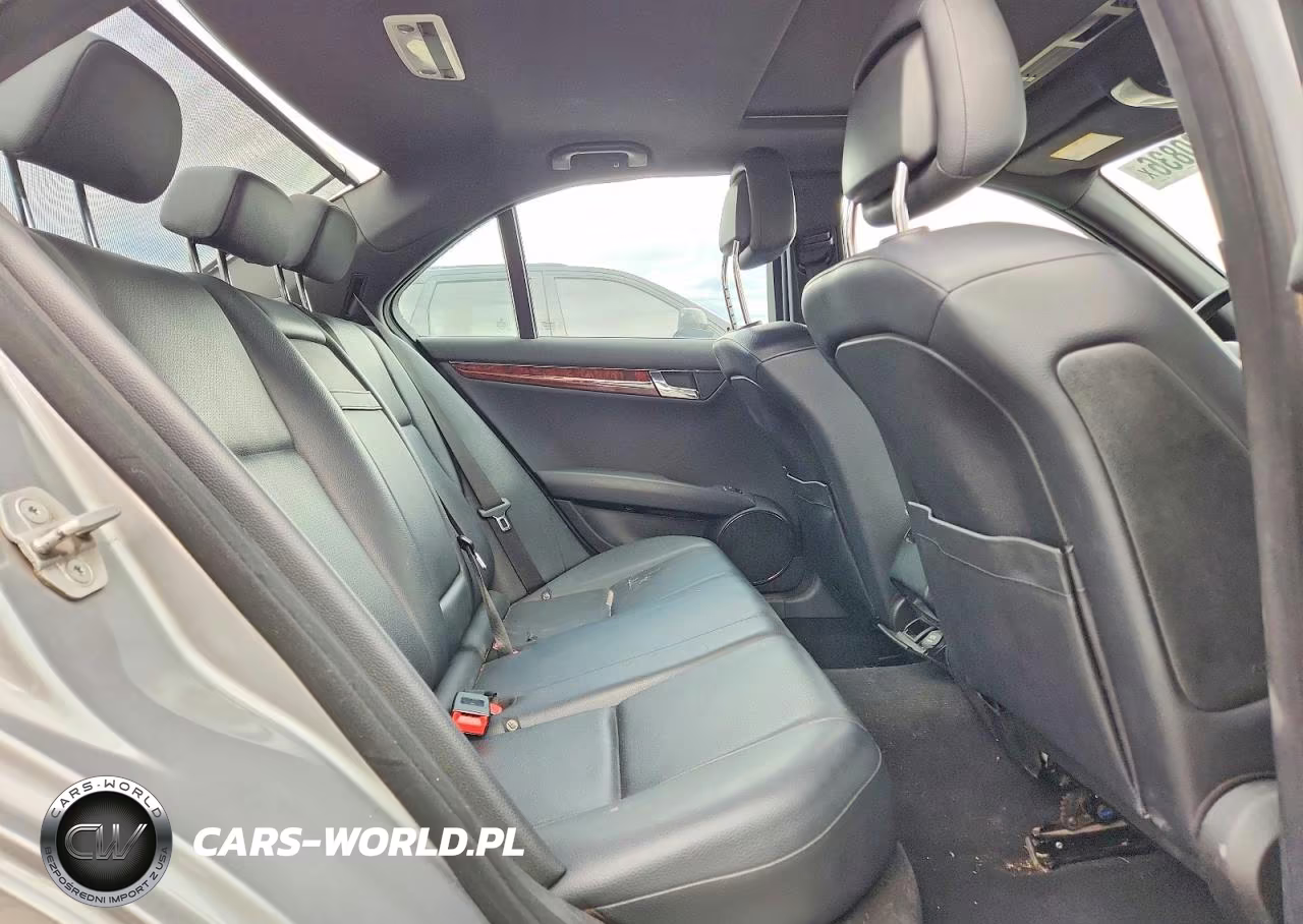 2011 Mercedes-Benz C 300 Luxury 4Matic-Sport 4Matic VIN:WDDGF8BB8BR156320 - 10