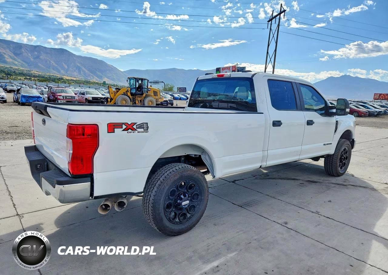2022 Ford F250 Super Duty VIN:1FT7W2BT4NEF89628 - 3