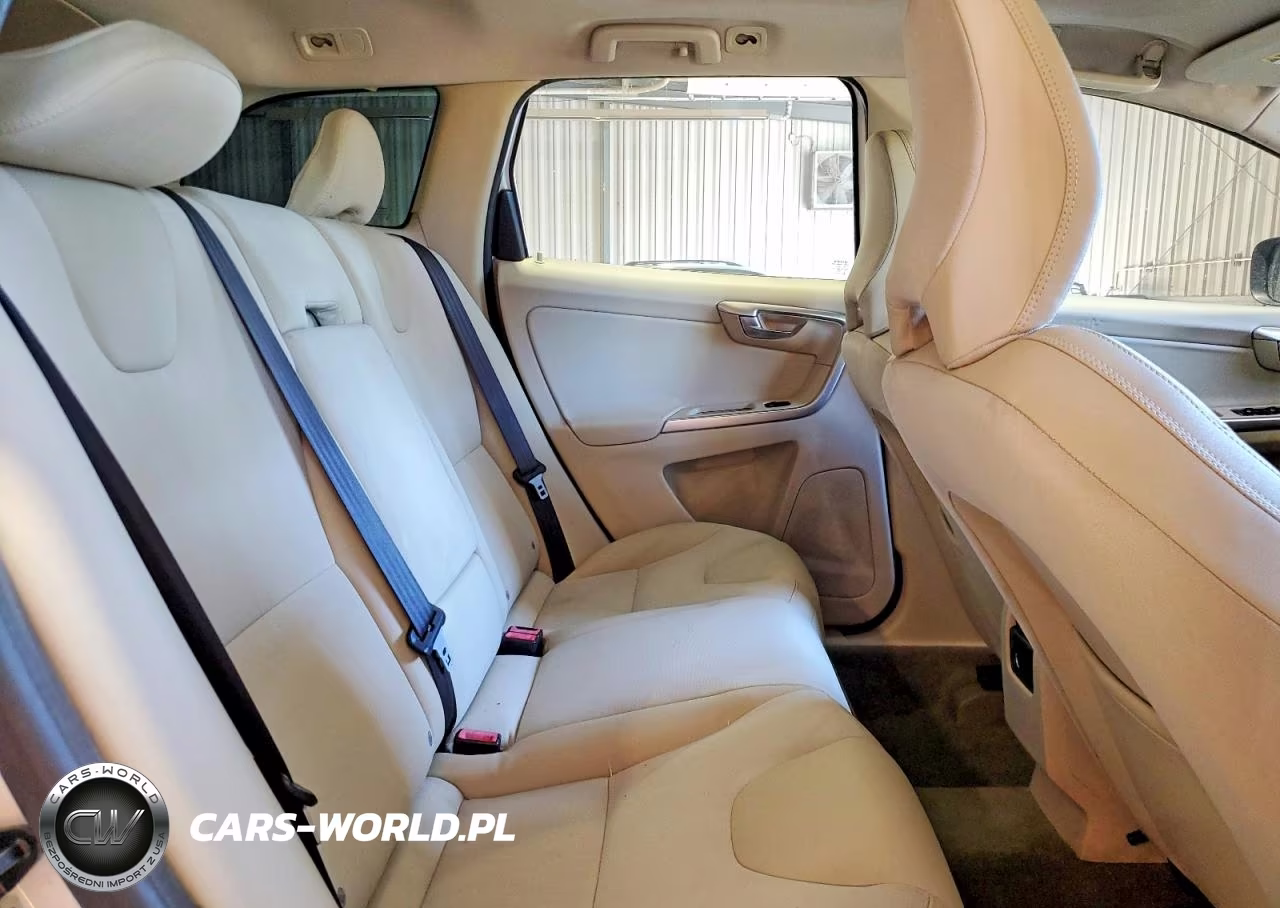 2010 Volvo Xc60 3.2 VIN:YV4960DL8A2075946 - 11
