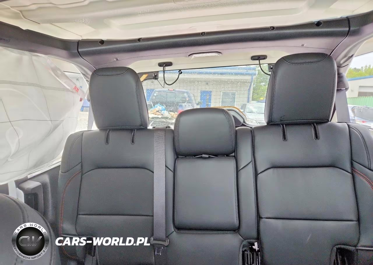 2026 Jeep Wrangler Rubicon VIN:1C4PJXFN1TW167248 - 10