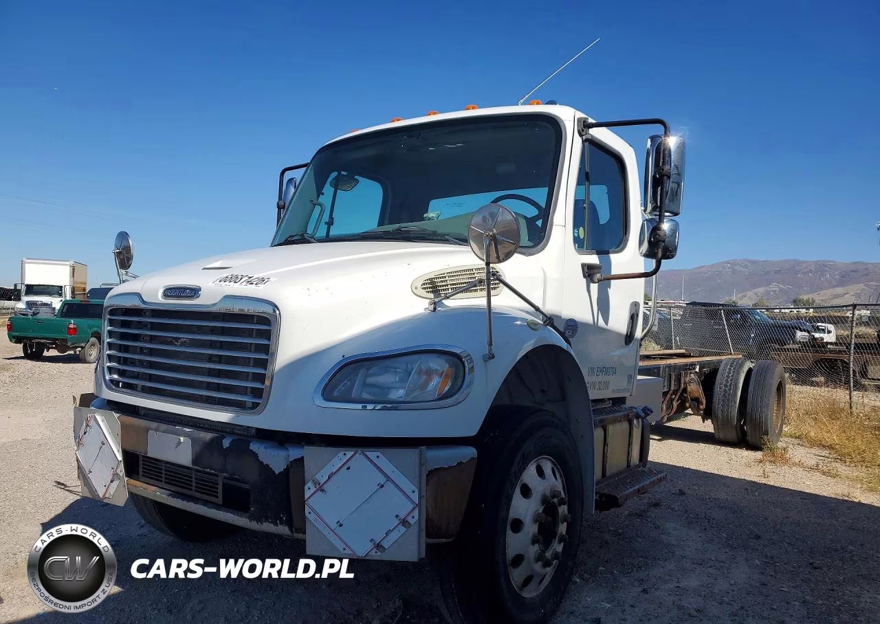 2014 Freightliner M2 106 Med