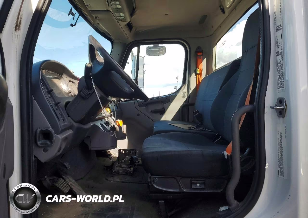 2014 Freightliner M2 106 Med VIN:1FVACXDT7EHFM9784 - 7
