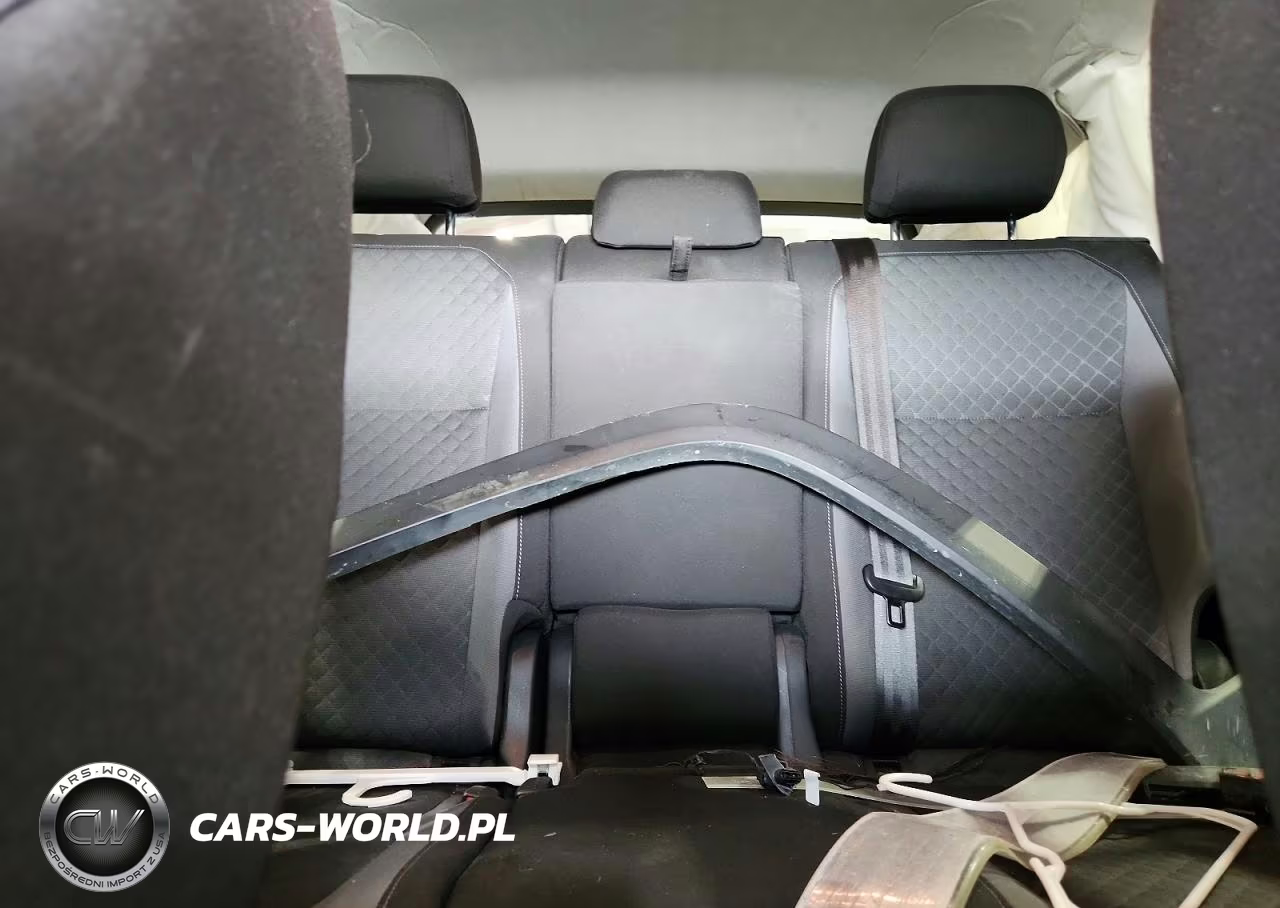 2018 Volkswagen Tiguan S VIN:3VV1B7AX8JM036344 - 10