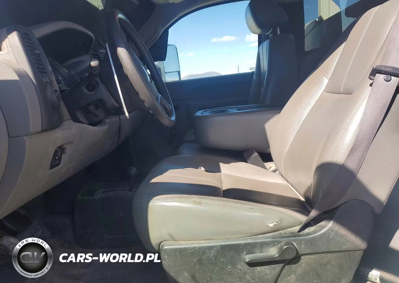2011 Chevrolet Silverado K3500 VIN:1GB3KZCG1BF141569 - 7