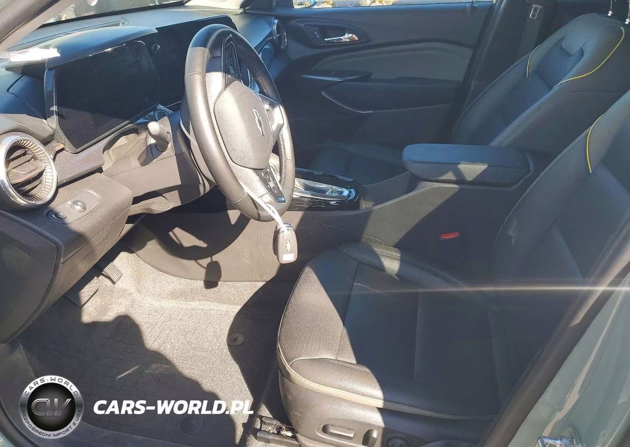 2025 Chevrolet Trax Activ VIN:KL77LKEP4SC097533 - 7