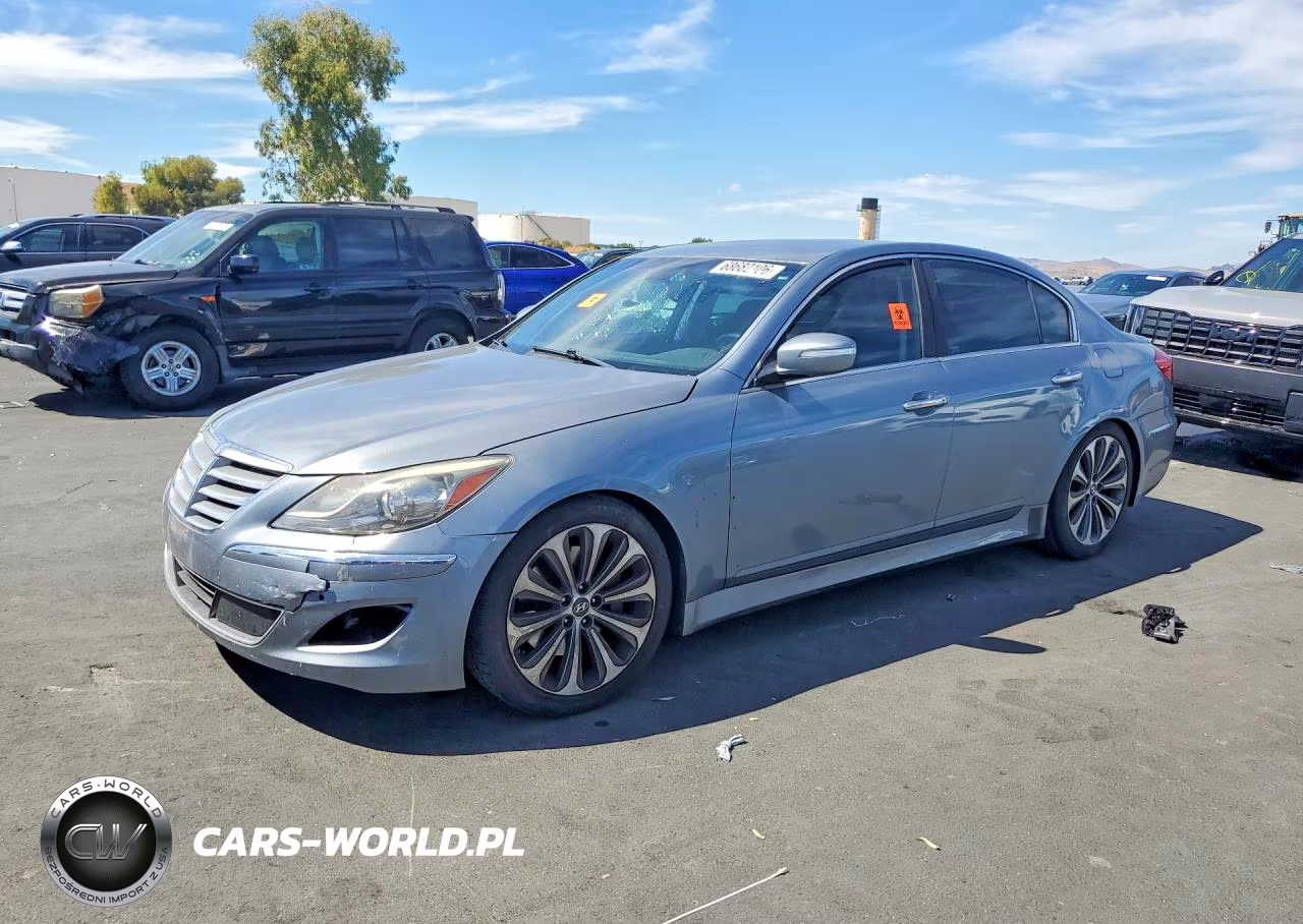 HYUNDAI GENESIS 5.