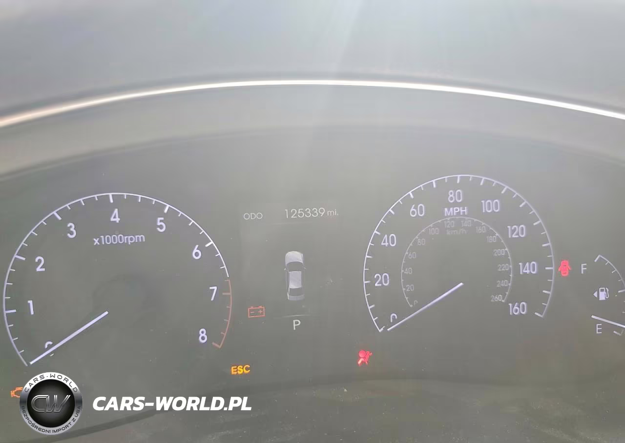HYUNDAI GENESIS 5. VIN:KMHGC4DH2EU261607 - 9