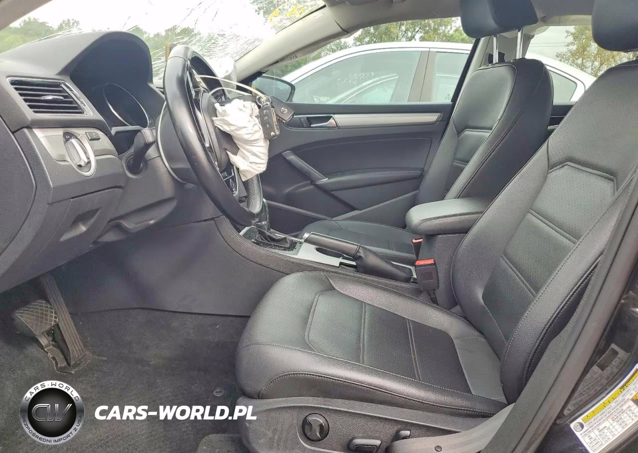 2019 Volkswagen Passat Wolfsburg VIN:1VWLA7A33KC003713 - 7