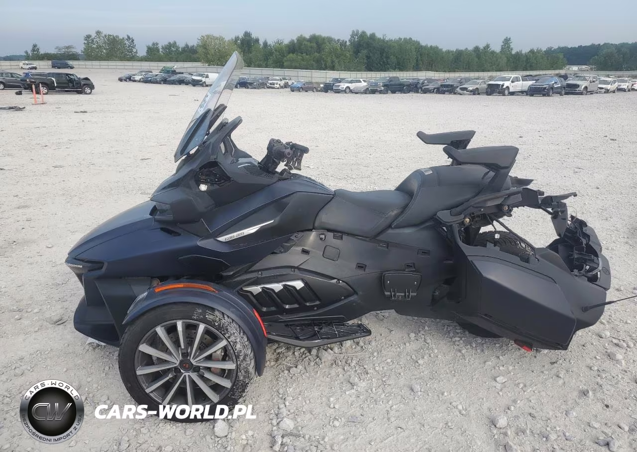 2022 Can-Am Spyder Roadster Rt VIN:2BXNBDD25NV007033 - 3