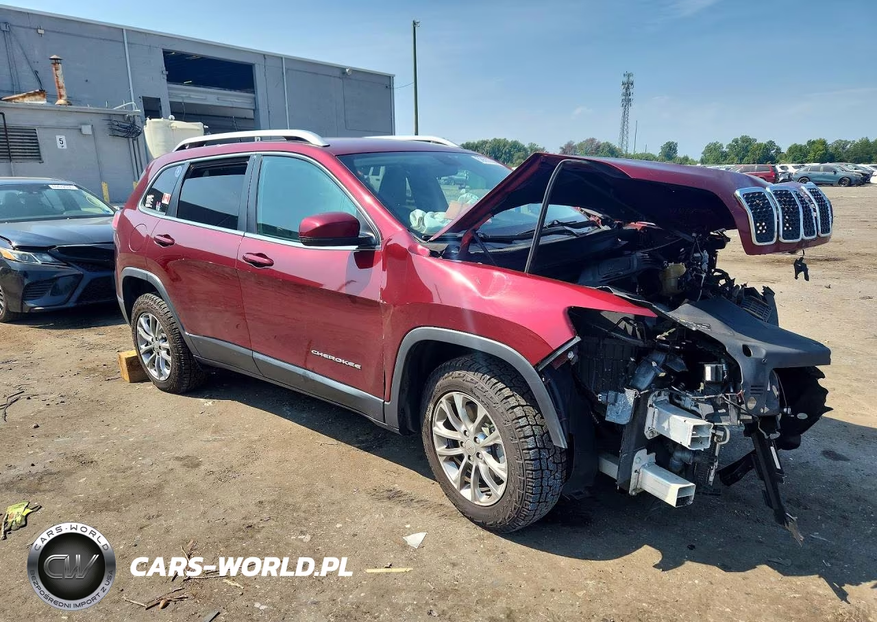 2019 Jeep Cherokee Latitude Plus VIN:1C4PJMLB5KD315971 - 4
