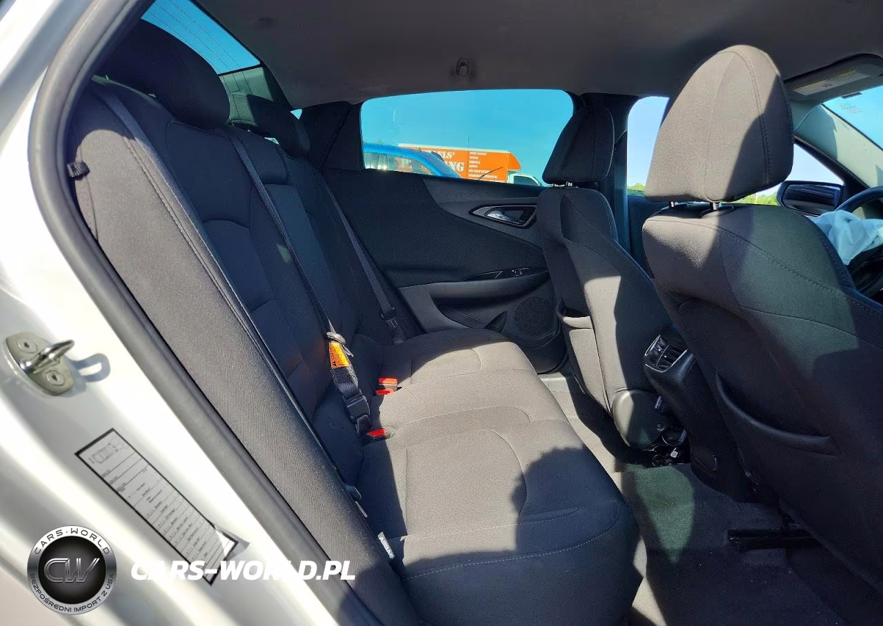 2018 Chevrolet Malibu Lt VIN:1G1ZD5ST6JF210951 - 10
