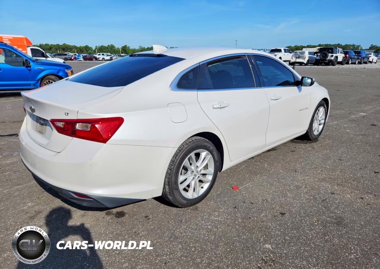 2018 Chevrolet Malibu Lt VIN:1G1ZD5ST6JF210951 - 3