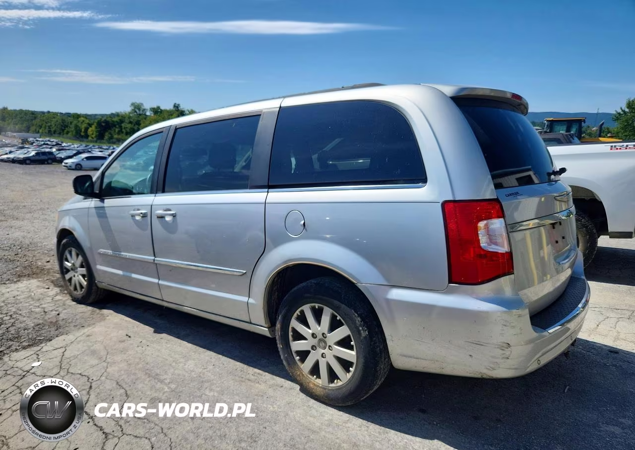 2011 Chrysler Town & Country Touring L VIN:2A4RR8DG2BR721877 - 2