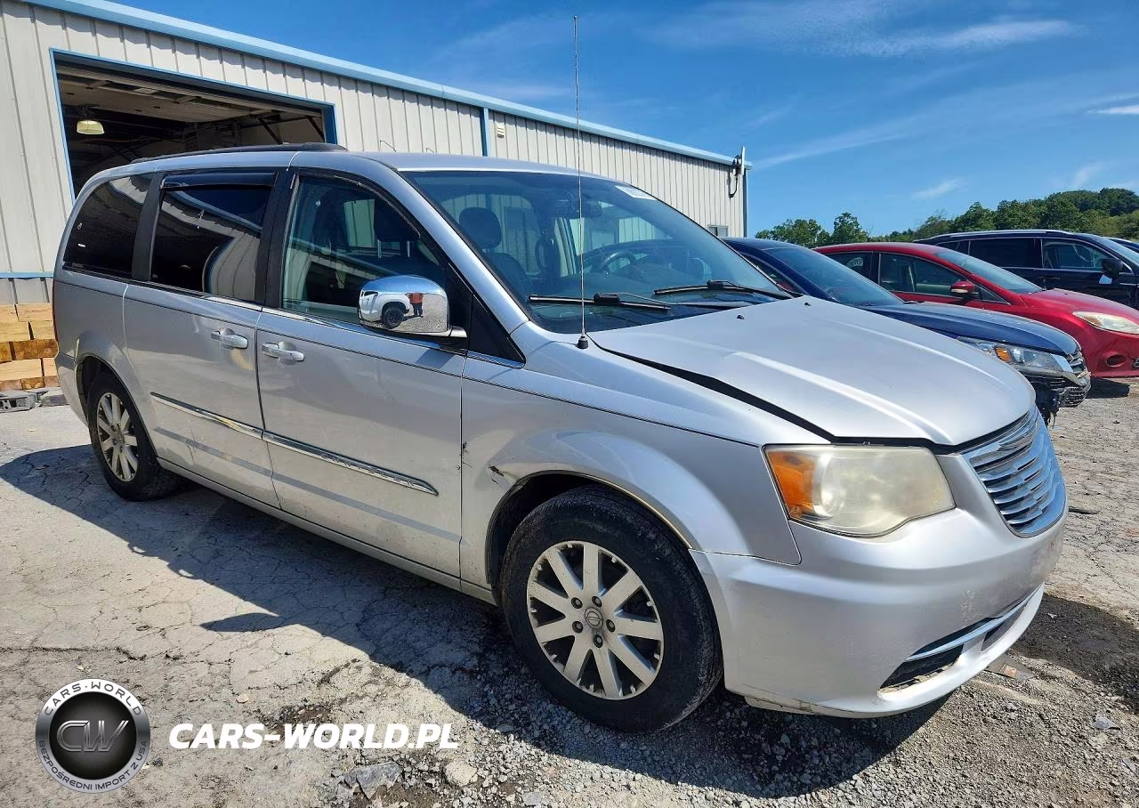 2011 Chrysler Town & Country Touring L VIN:2A4RR8DG2BR721877 - 4