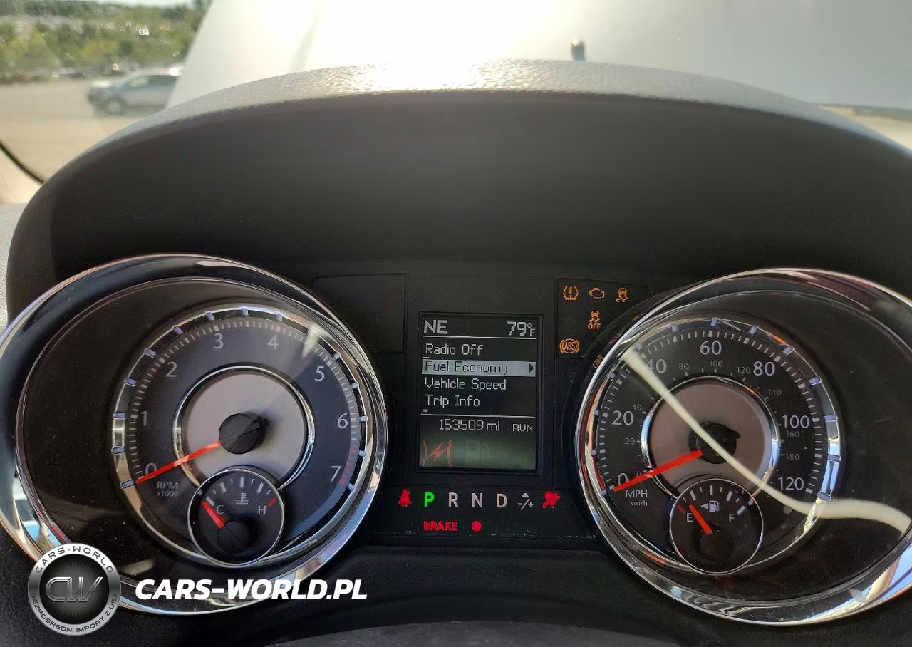 2011 Chrysler Town & Country Touring L VIN:2A4RR8DG2BR721877 - 9