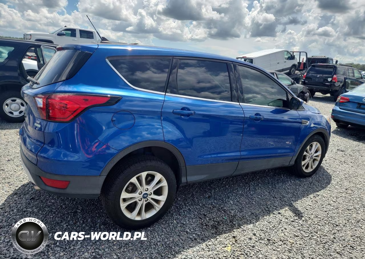 2019 Ford Escape Se VIN:1FMCU0GD9KUA11998 - 3