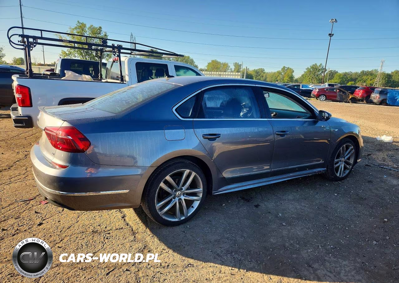 2017 Volkswagen Passat R-Line VIN:1VWDT7A34HC073664 - 3