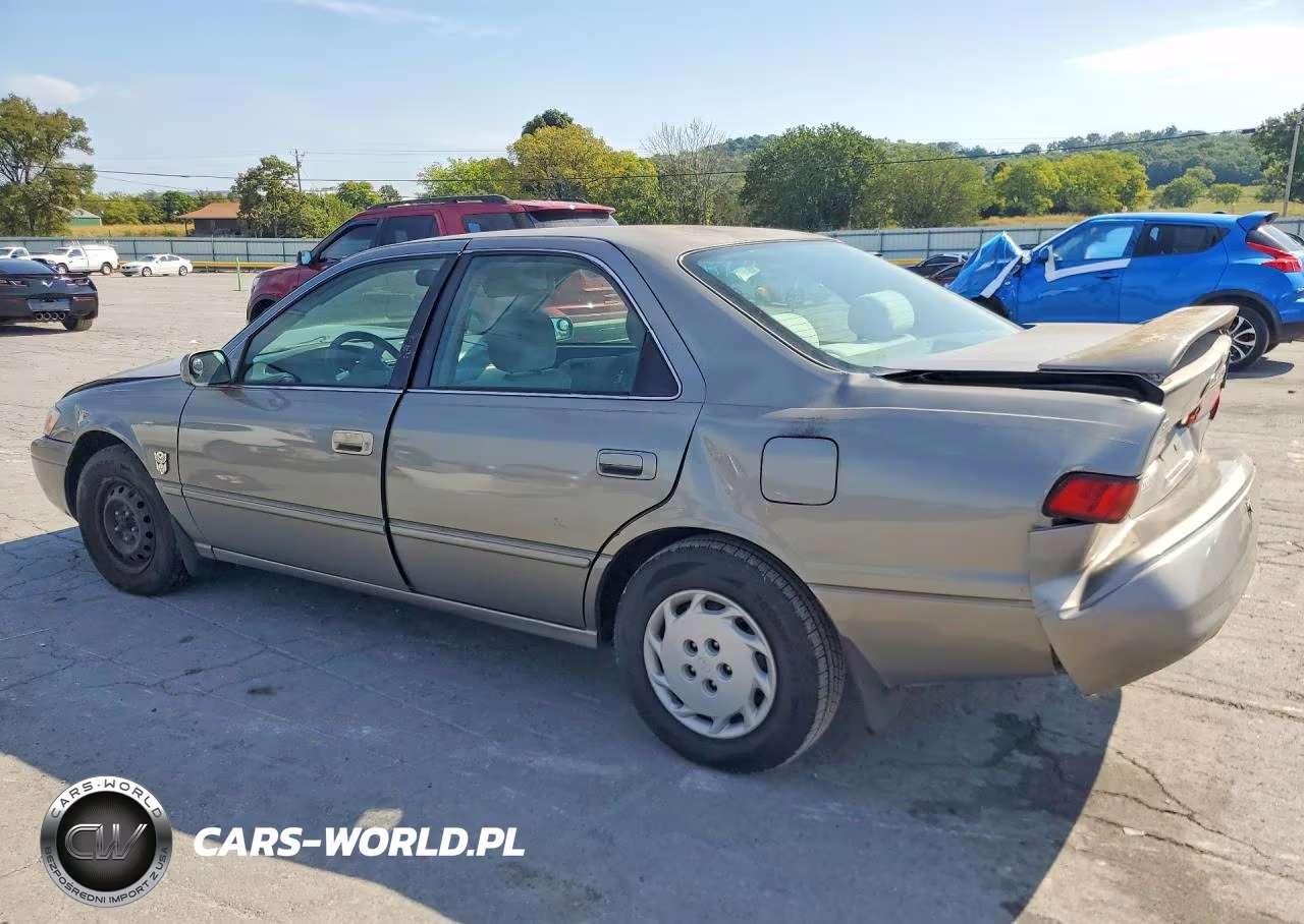 1999 Toyota Camry Le VIN:4T1BG22K3XU430800 - 2
